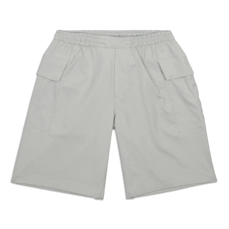 Versatile Style Utilitarian Cargo Short