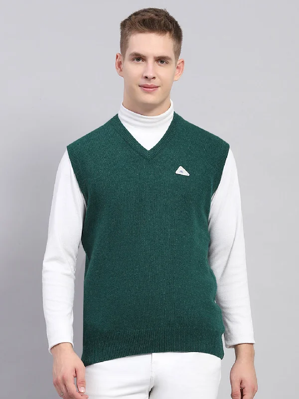 Men Green Solid V Neck Sleeveless Sweater