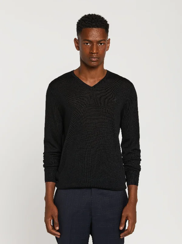 Extra fine merino wool v-neck sweater