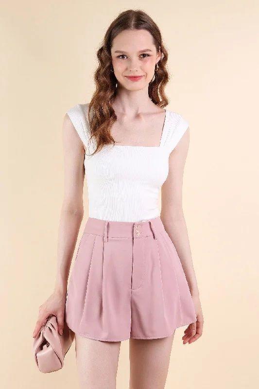 LUCCA BUTTONED PLEATED SHORTS IN DUSTY PINK